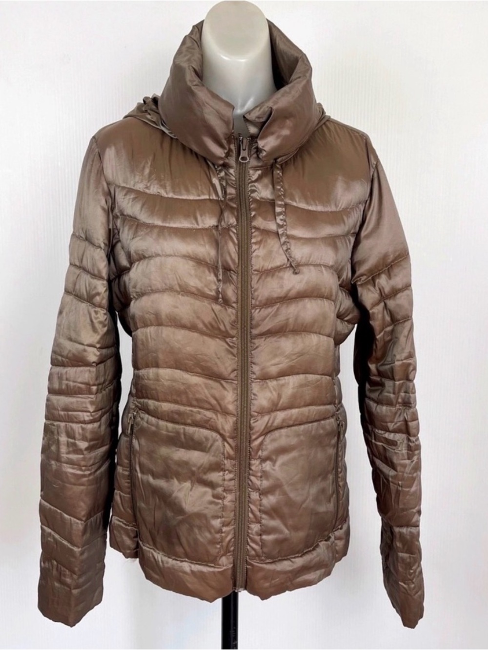 Bernardo Taupe Down Puffer Jacket with Hood